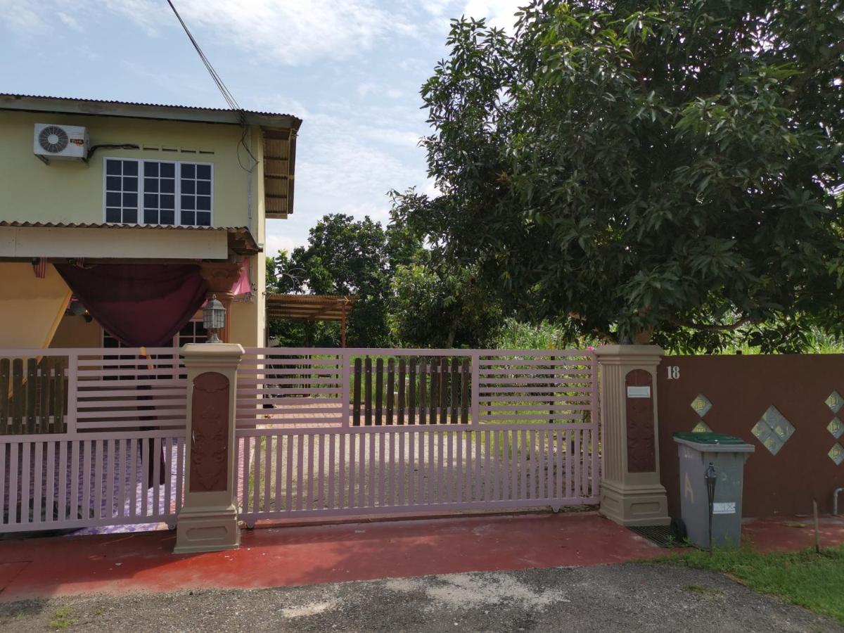 Sri Makmur Pontian Homestay Pontian Besar Ngoại thất bức ảnh